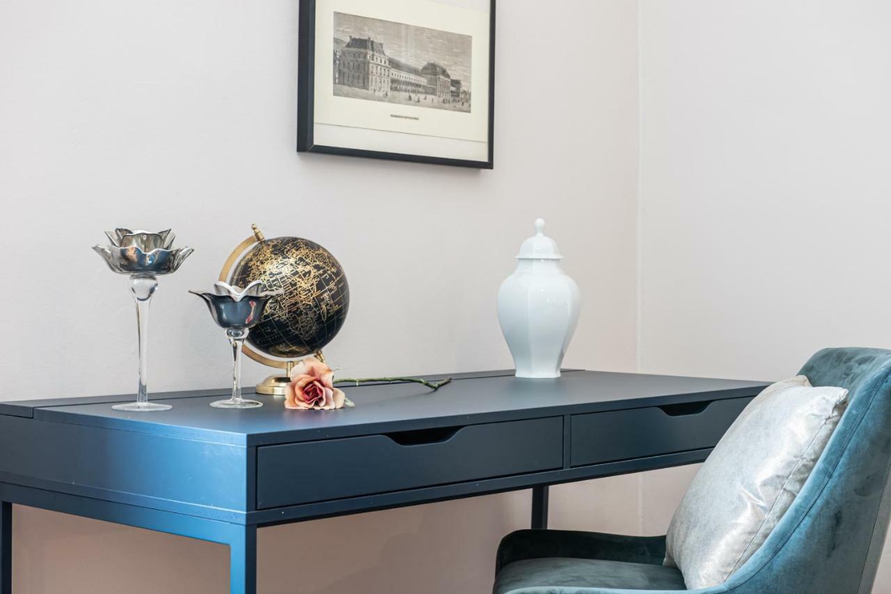Apartament Joivy Sophisticated 3-Bed Flat With Desk Mediolan Zewnętrze zdjęcie
